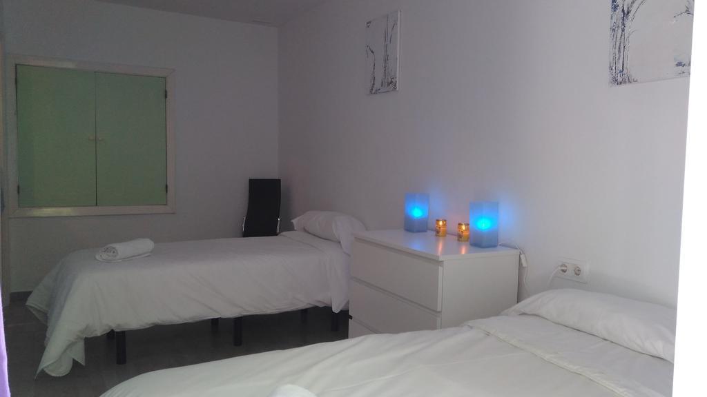Ancla Beach Apartments 贝纳尔马德纳 外观 照片