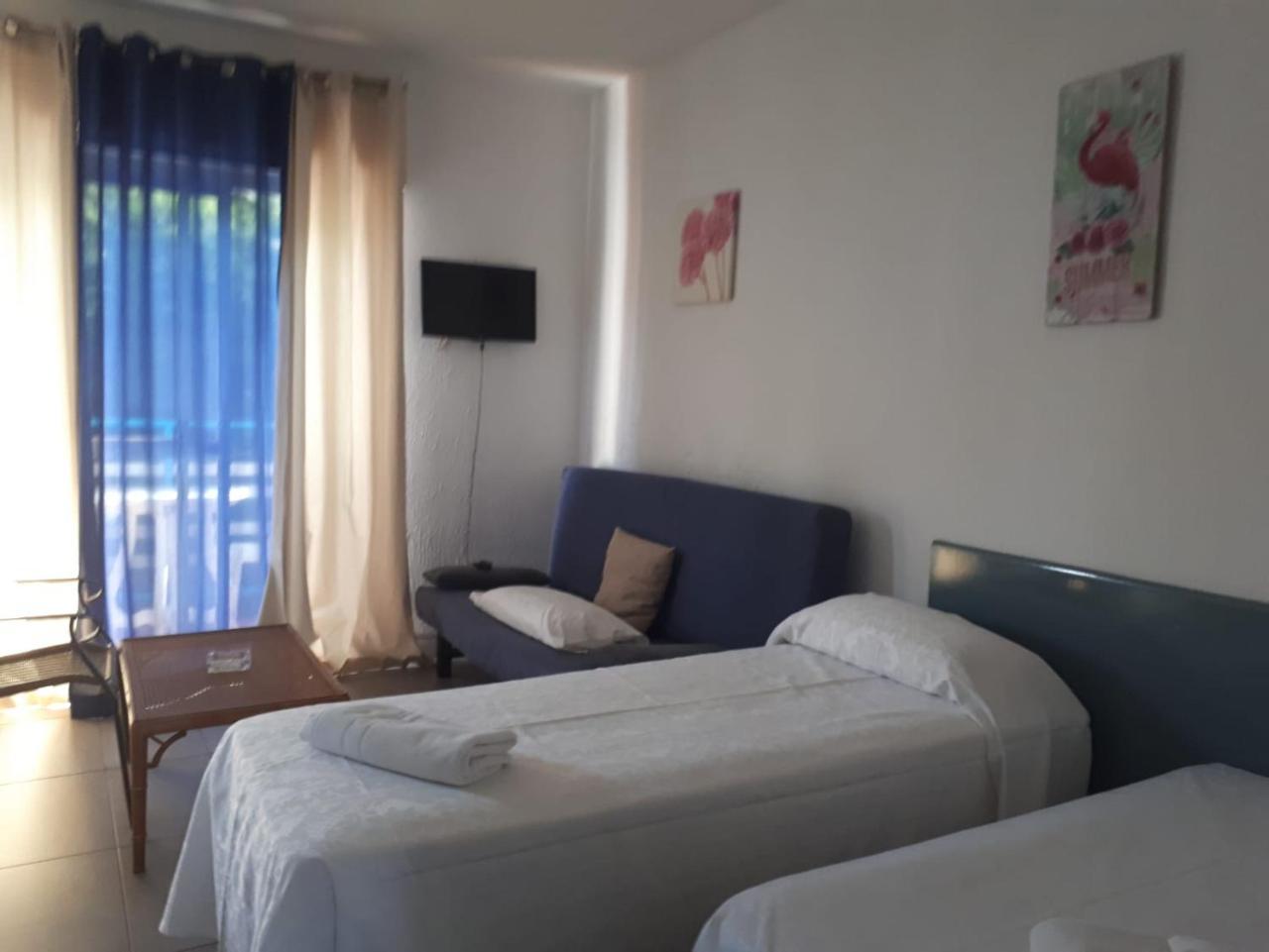 Ancla Beach Apartments 贝纳尔马德纳 外观 照片