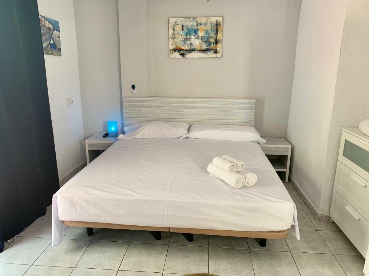 Ancla Beach Apartments 贝纳尔马德纳 外观 照片